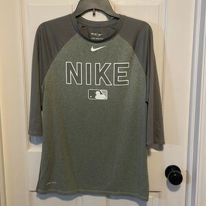 Nike men’s raglan baseball 3/4 sleeve‎ shirt green size medium